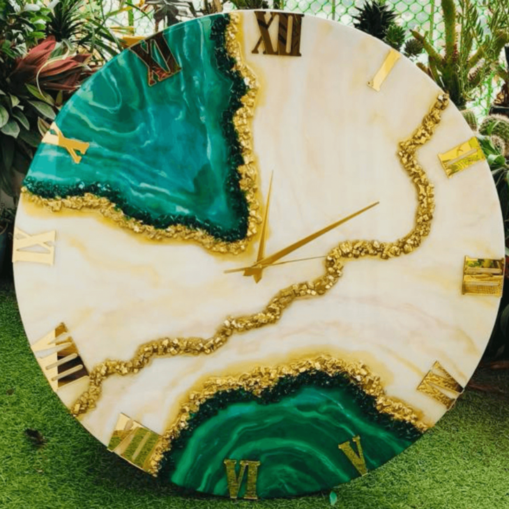 Geode Resin Clock Green
