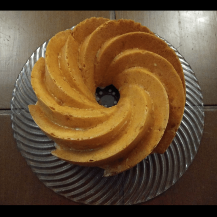 Golden Swirl Symphony Cake