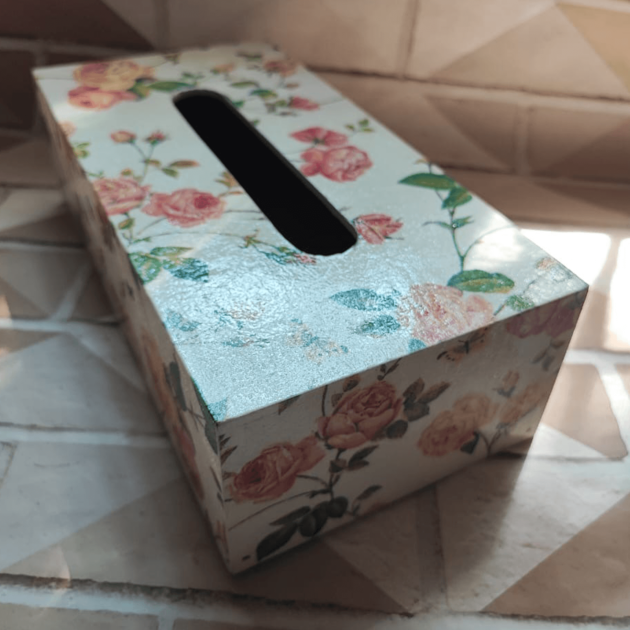 Tissue holder