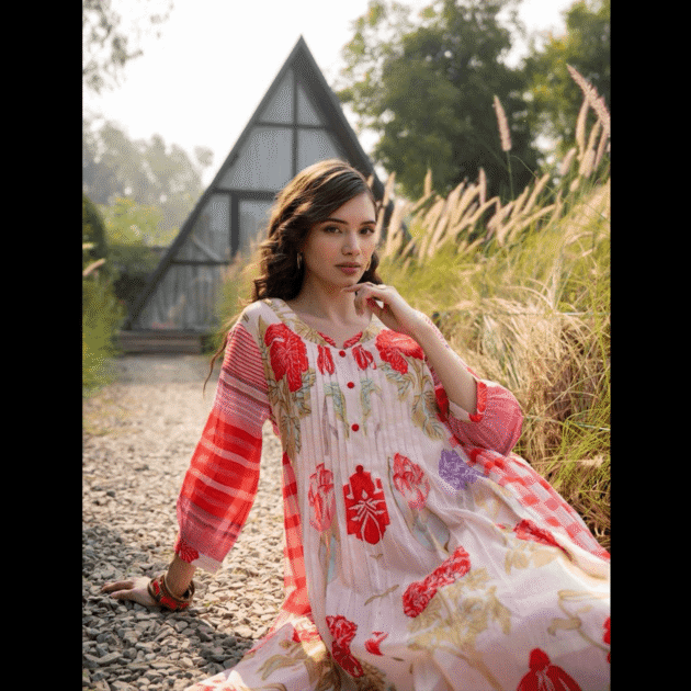Regal Blossom Muse